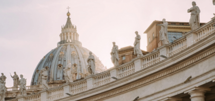 Ватикан впервые выступит в качестве ответчика в британском суде