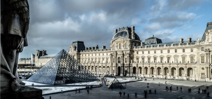 Вход в Лувр станет бесплатным по вечерам первой субботы каждого месяца