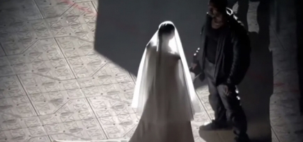 Ким Кардашьян появилась на презентации альбома Канье Уэста в образе невесты от Balenciaga