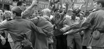 На Венецианском кинофестивале покажут фильм Андрея Кончаловского о «Новочеркасском расстреле» 1962 года
