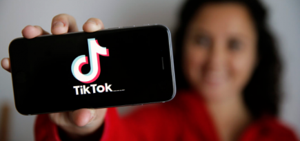 TikTok скрывал видео ЛГБТ-персон и пользователей с инвалидностью
