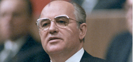 Ай Вэйвэй создаст новый памятник Горбачеву в Берлине