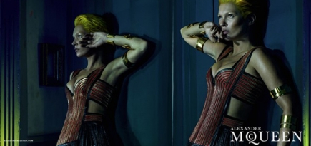 Кейт Мосс в весенней рекламной кампании Alexander McQueen