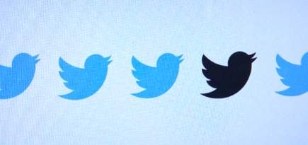 Twitter будет прятать агрессивные твиты политиков