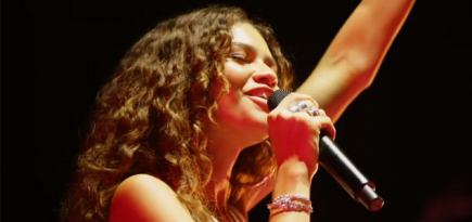 Зендая выступила на Coachella — актриса исполнила песни из «Эйфории»