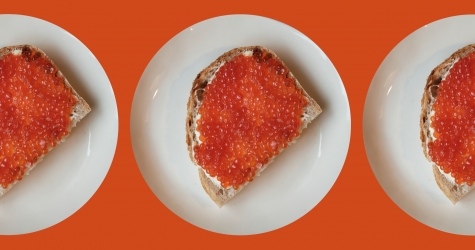 Новости ресторанов: берлинский карривурст, крудо из дорадо и бутерброд с красной икрой