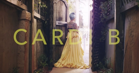 Беременная Cardi B гуляет по улицам Майами в новом видео «I Like It»