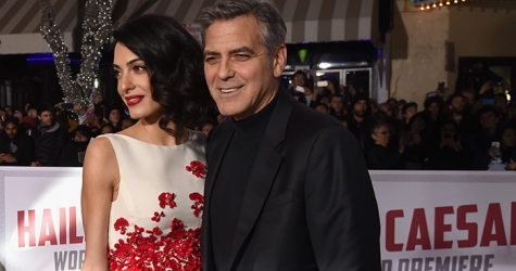 Амаль и Джордж Клуни на премьере фильма в Лос-Анджелесе