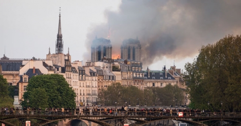 Пожар в соборе Парижской Богоматери потушен: что уцелело
