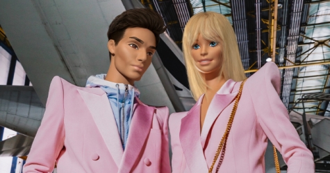 Balmain сделал съемку с виртуальными Барби и Кеном