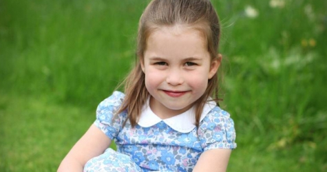 Кейт Миддлтон показала новые фотографии принцессы Шарлотты в честь её дня рождения