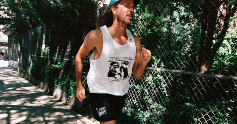 Бренд Satisfy выпустил одежду для бега, посвященную группе Sonic Youth