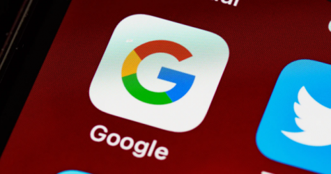 Google временно закроет доступ к платным приложениям Google Play в России