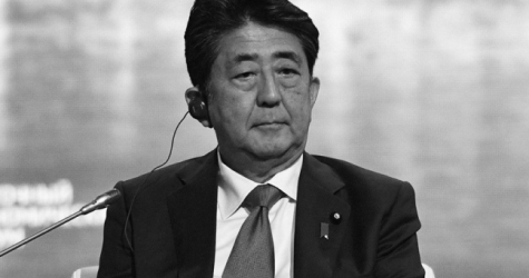 Умер бывший премьер-министр Японии Синдзо Абэ