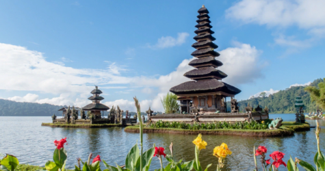 Бали разрешит въезд иностранным туристам с 14 октября