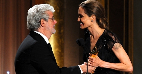 Анджелине Джоли вручили второй Оскар