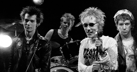 Сын Вивьен Вествуд и Малкольма Макларена снимет документалку о Sex Pistols