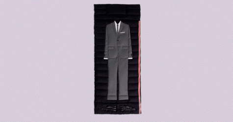 Thom Browne выпустил спальный мешок для любителей костюмов
