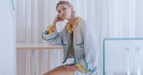 Аризона Мьюз снялась в рекламном ролике Chanel