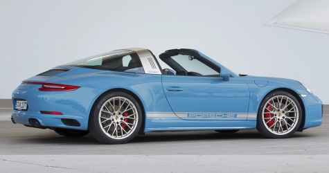 Porsche посвятил новый автомобиль вулкану Этна