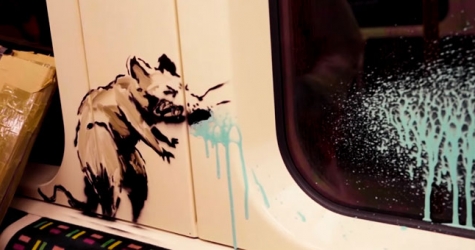 Бэнкси нарисовал граффити с чихающей крысой в метро