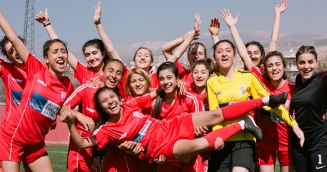 Новая жизнь женского футбола в фильме Nike и Gurls Talk