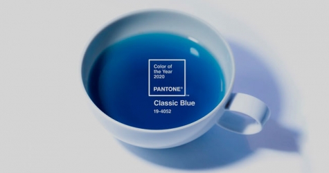 Pantone выпустил синий чай в честь официального цвета 2020 года