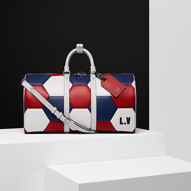 Louis Vuitton выпустил «футбольную» капсульную коллекцию