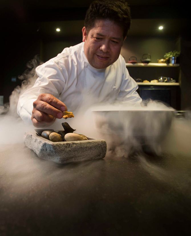 Первый перуанский шеф-повар с мишленовской звездой устроит ужины в Москве