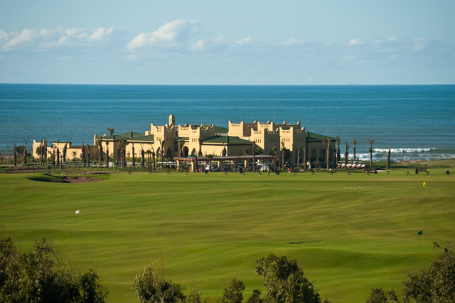 Крупнейшее гольф-поле в Марокко на берегу океана