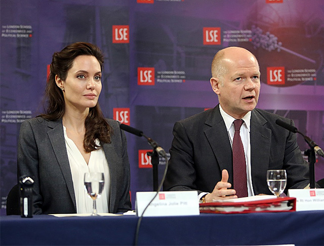 Анджелина Джоли открыла лондонский Центр по борьбе с насилием