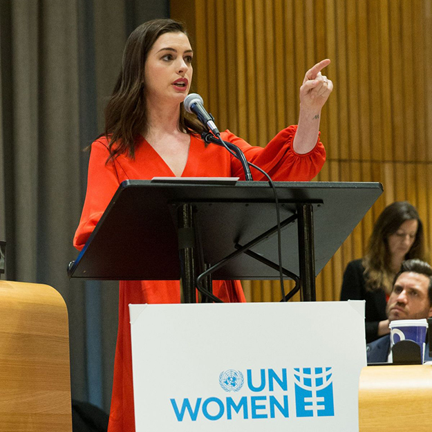 Энн Хэтэуэй произнесла монолог о феминизме в ООН