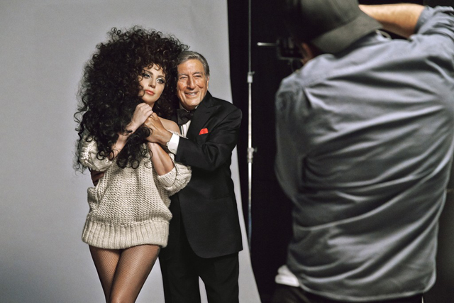 Леди Гага и Тони Беннет станут лицами новогодней кампании H&M
