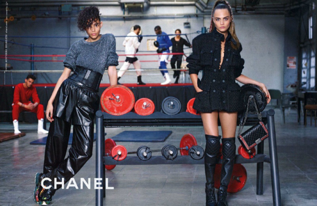 Кара Делевинь занялась боксом в рекламной кампании Chanel