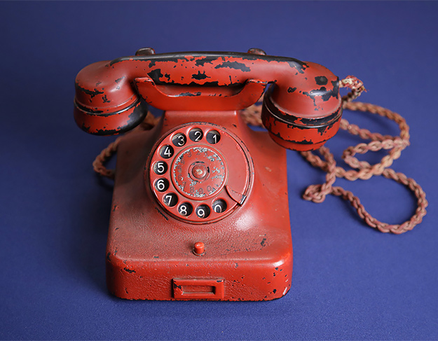 Телефон Адольфа Гитлера был продан на аукционе за 243 тысячи долларов