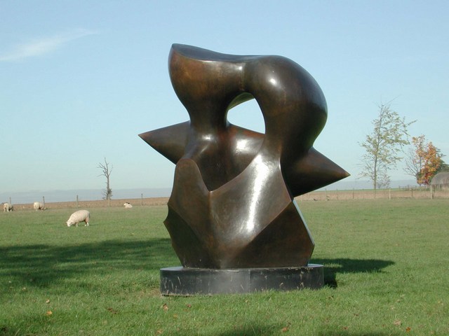 Скульптура Генри Мура появится на Кингс-Кросс