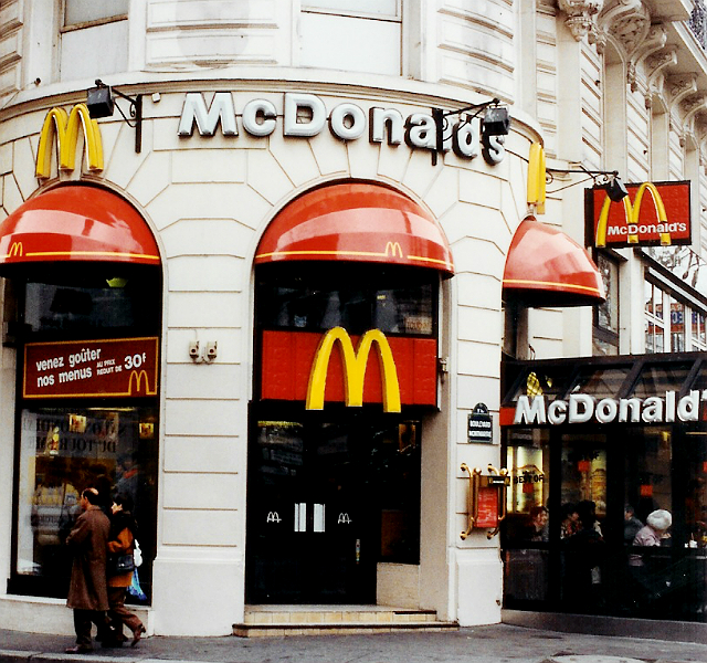 McDonald's обвиняют в сокрытии 2,2 млрд евро от налогов