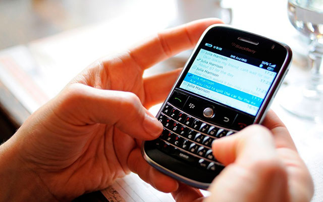 BlackВerry делают владельцам iPhone заманчивое предложение