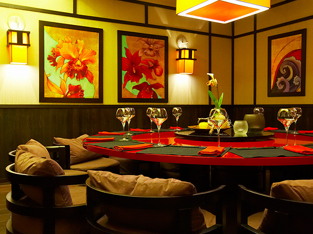 Азиатское Подмосковье: ресторан Lotus на Рублево-Успенском шоссе