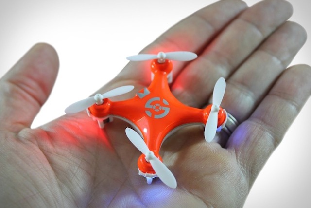 Самый миниатюрный квадрокоптер Nano Drone