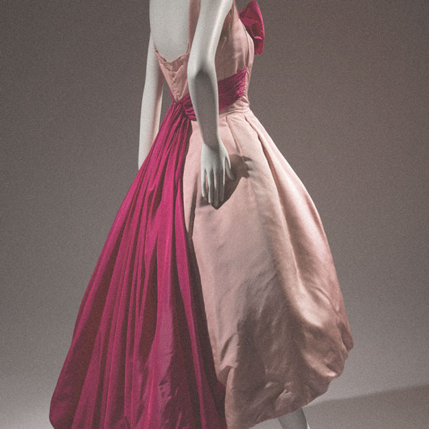 В Музее института моды и технологий откроется выставка о розовом цвете