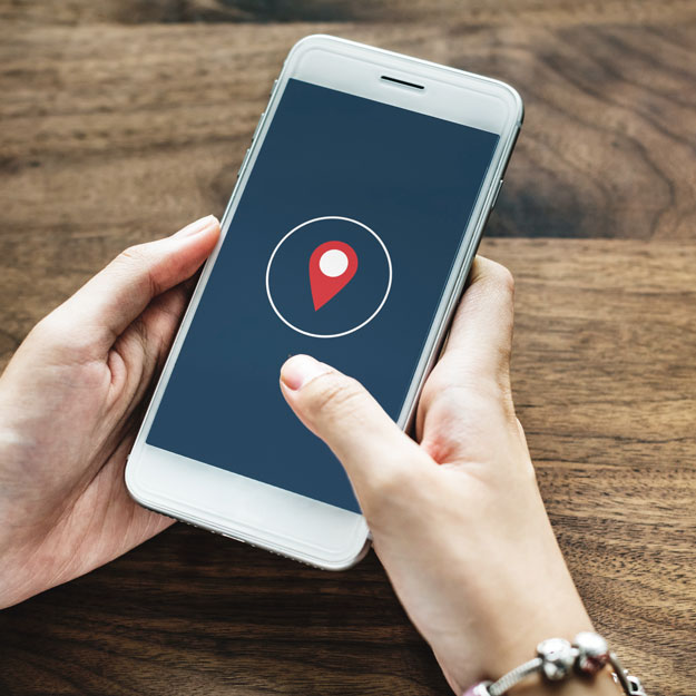 Почему телефон разряжается быстрее при работе в приложениях с доступом к GPS-трекингу