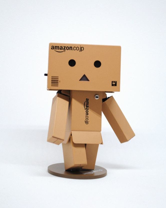 Amazon может заменить людей на складах роботами-упаковщиками