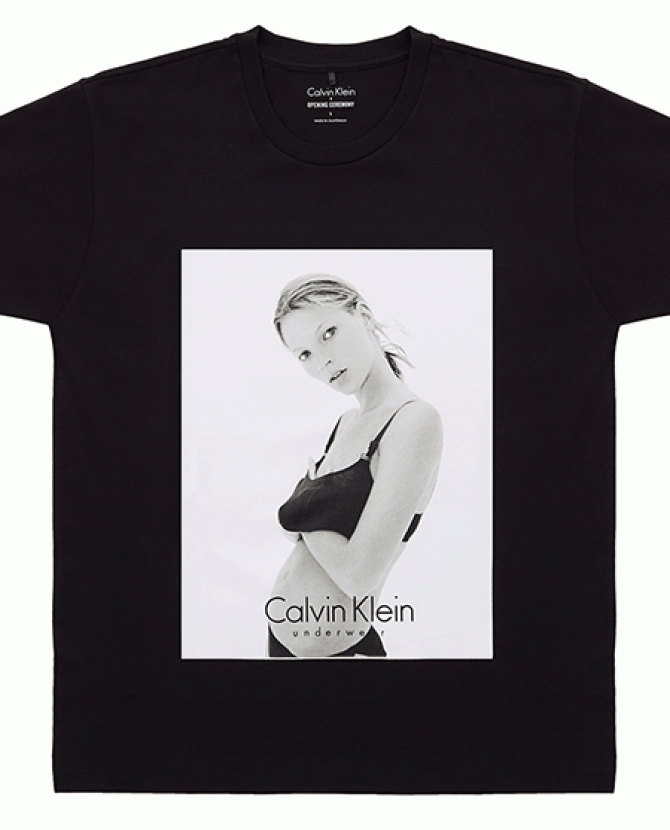 Кейт Мосс на футболках Opening Ceremony и Calvin Klein