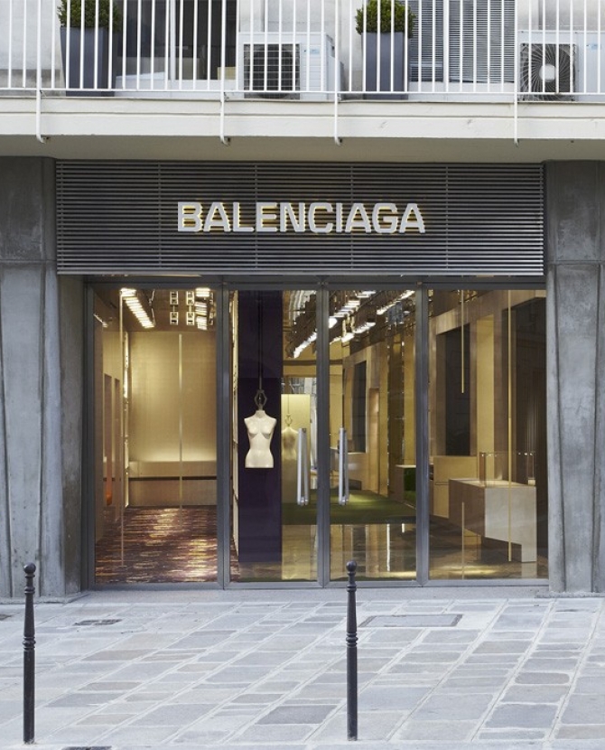 Новый флагманский бутик Balenciaga в Париже