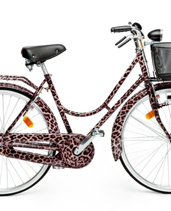 Яркий велосипед от Dolce&Gabbana 