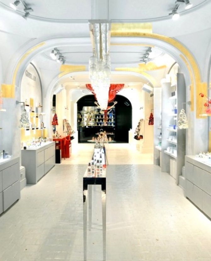 Новый интерьер магазина Guerlain в Париже