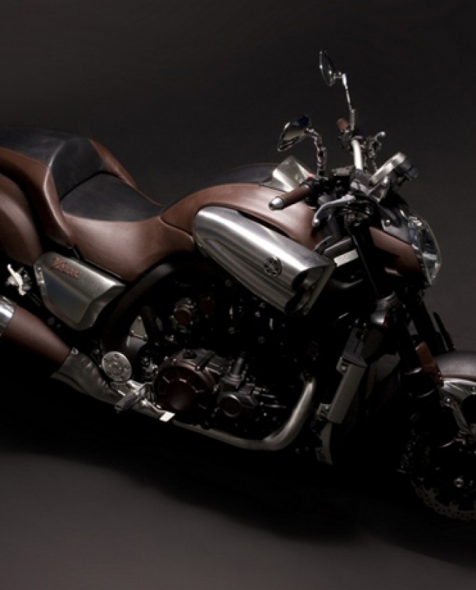 Мотоцикл Yamaha в дизайне Hermès