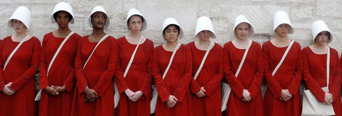 Картинки по запросу рассказ служанки картинка