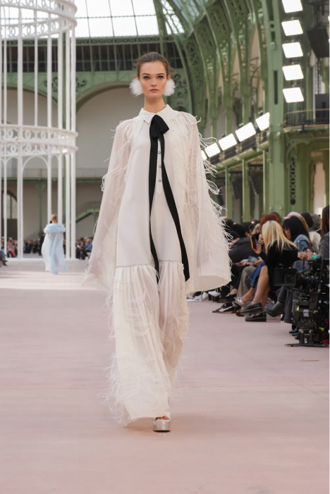 Défilé Printemps-Été 2024 - Look 24 | CHANEL